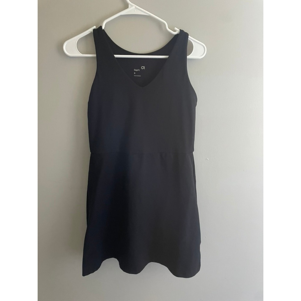 GapFit Black Athletic Dress Size Small Built-In Shorts Active Workout Athleisure
